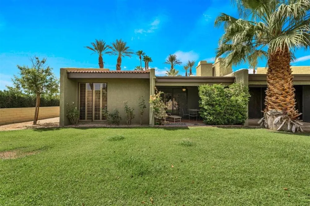 5822 E Palm Oasis Street Palm Springs, CA 92264