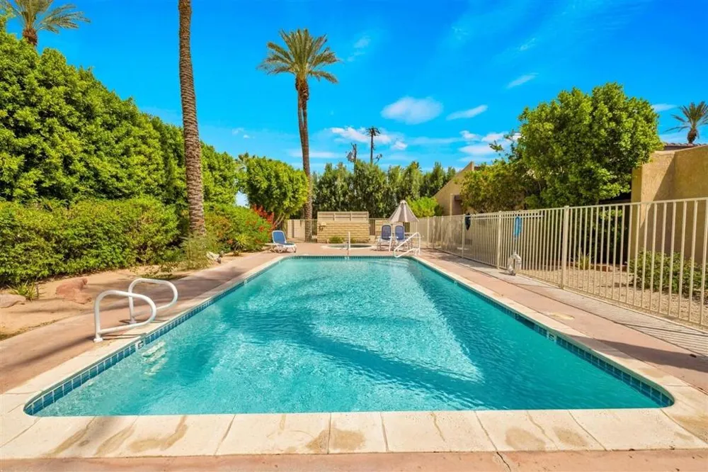 5822 E Palm Oasis Street Palm Springs, CA 92264