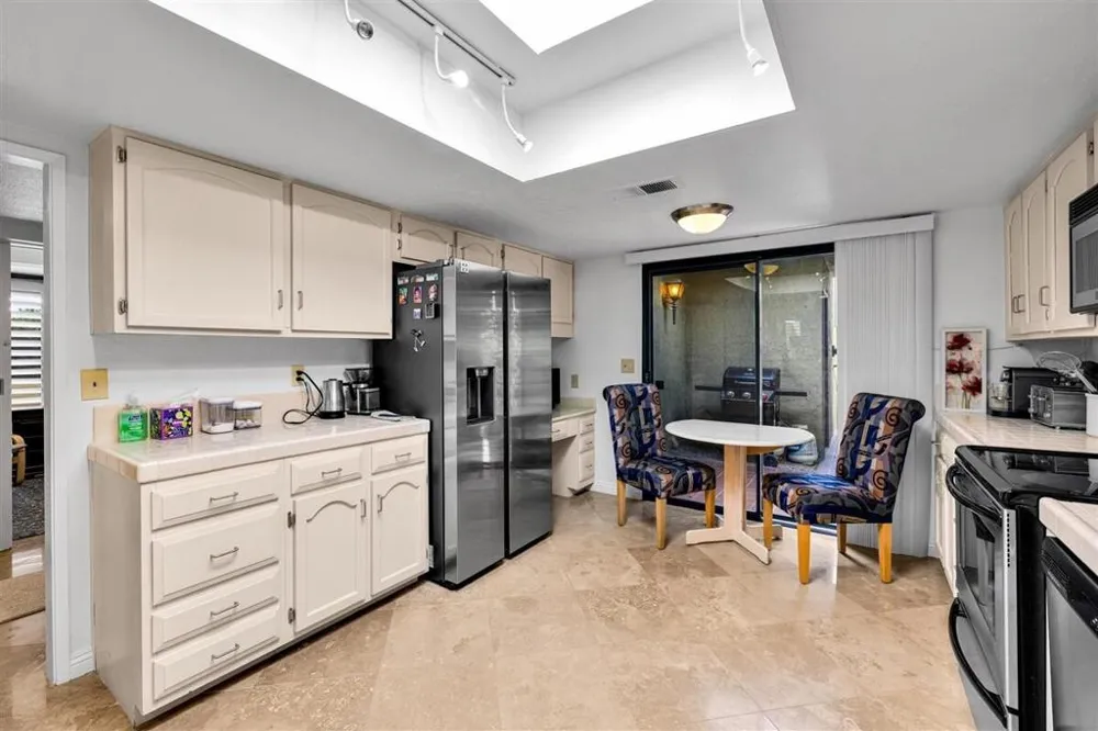 5822 E Palm Oasis Street Palm Springs, CA 92264