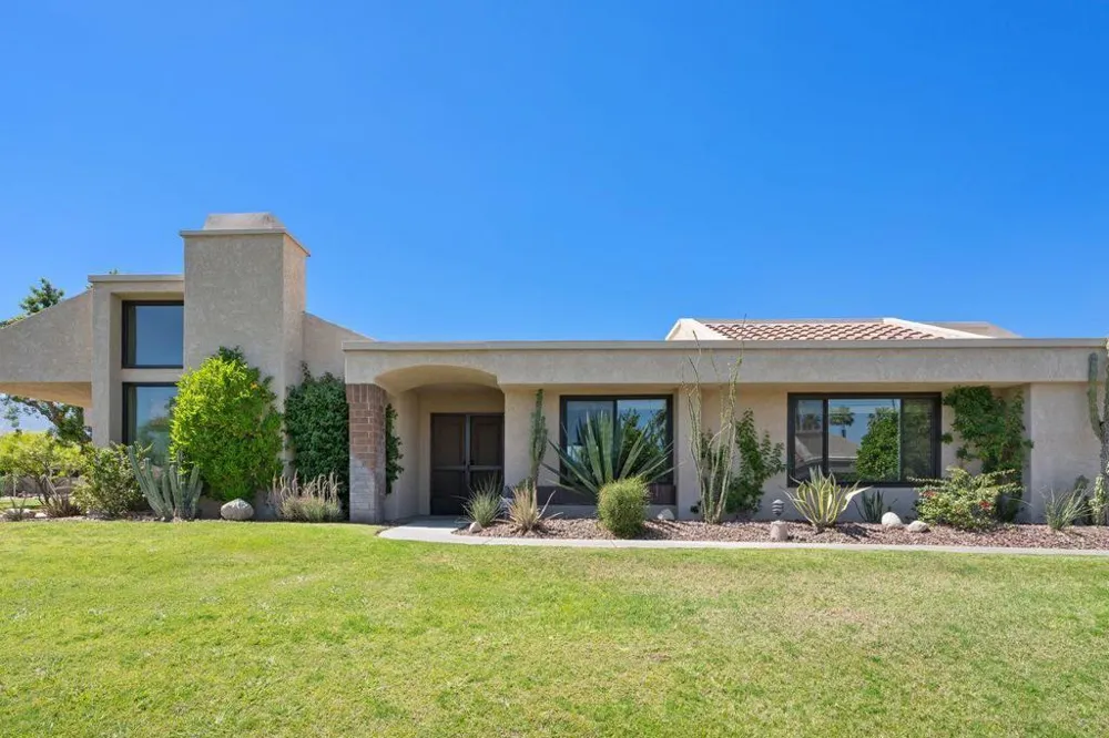 68145 Seven Oaks Drive Cathedral City, CA 92234