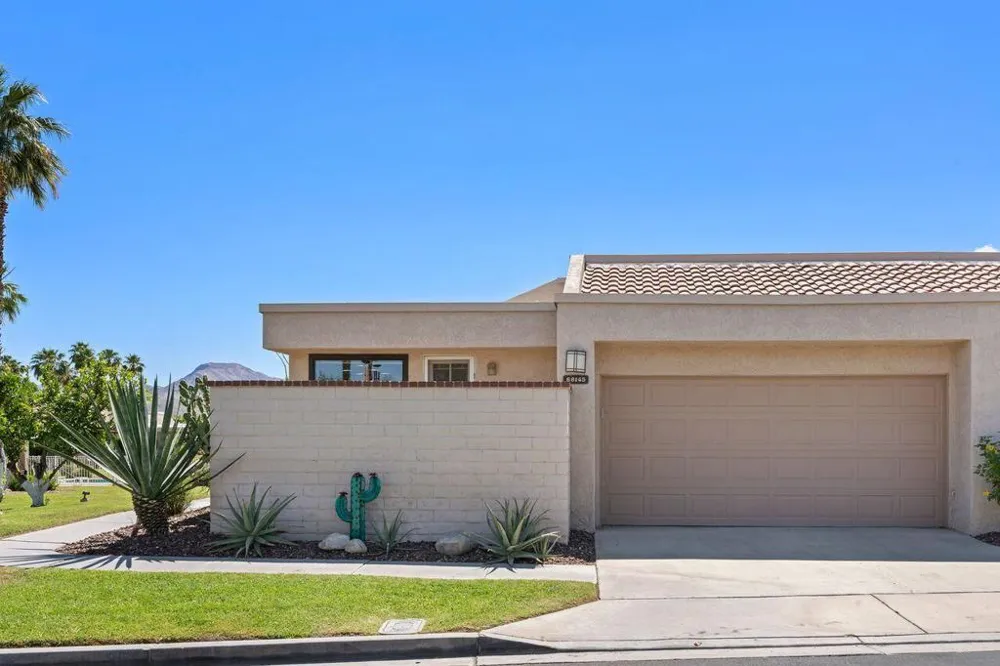 68145 Seven Oaks Drive Cathedral City, CA 92234