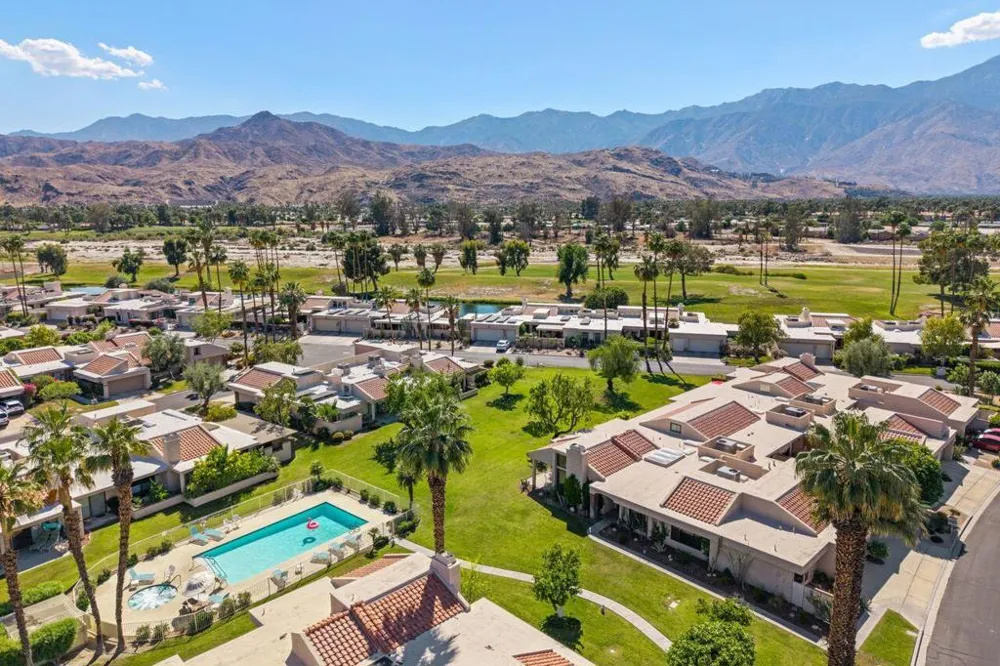68145 Seven Oaks Drive Cathedral City, CA 92234