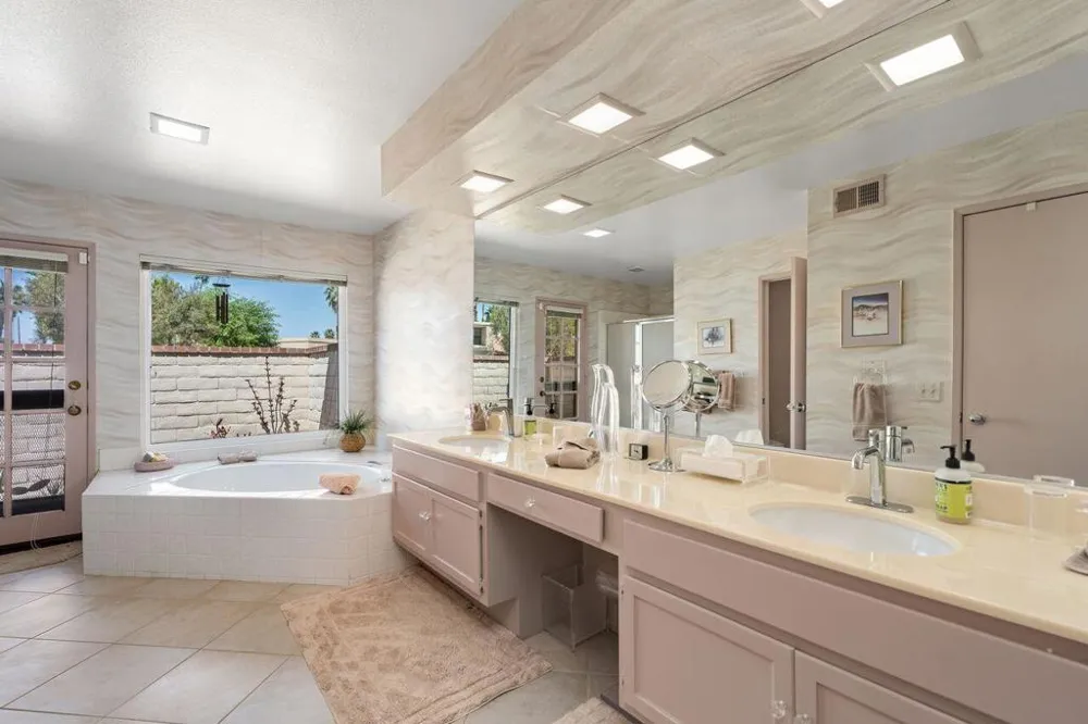 68145 Seven Oaks Drive Cathedral City, CA 92234