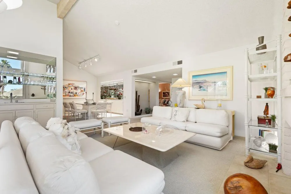 68145 Seven Oaks Drive Cathedral City, CA 92234