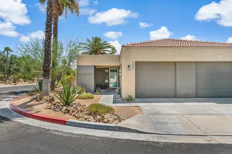 1541 Sunflower Court