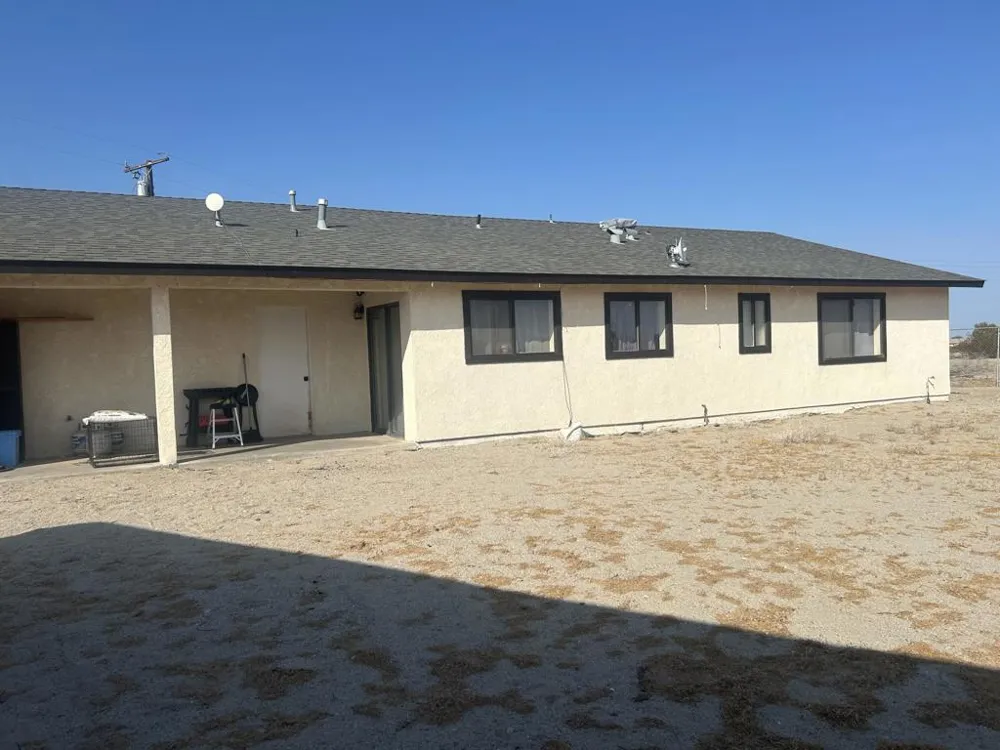 1223 Glendale Avenue Thermal, CA 92274