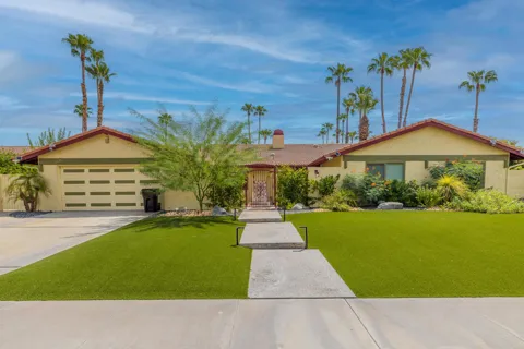1376 S Compadre Road