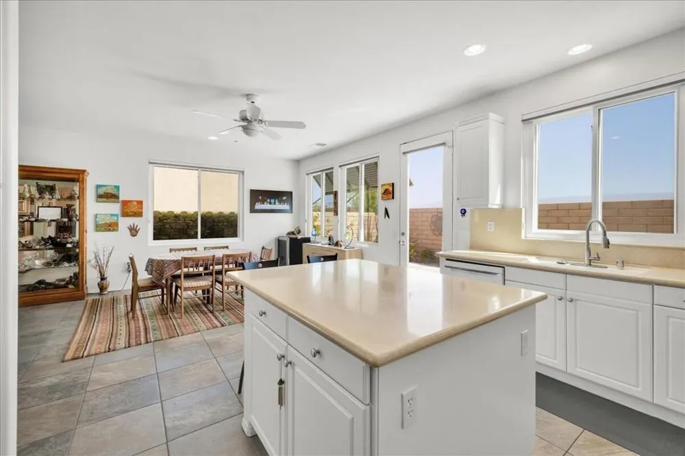 2346 Savanna Way Palm Springs, CA 92262