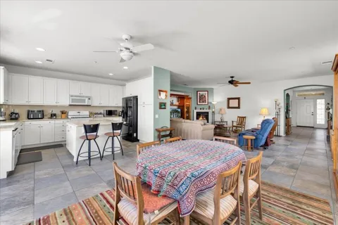 2346 Savanna Way