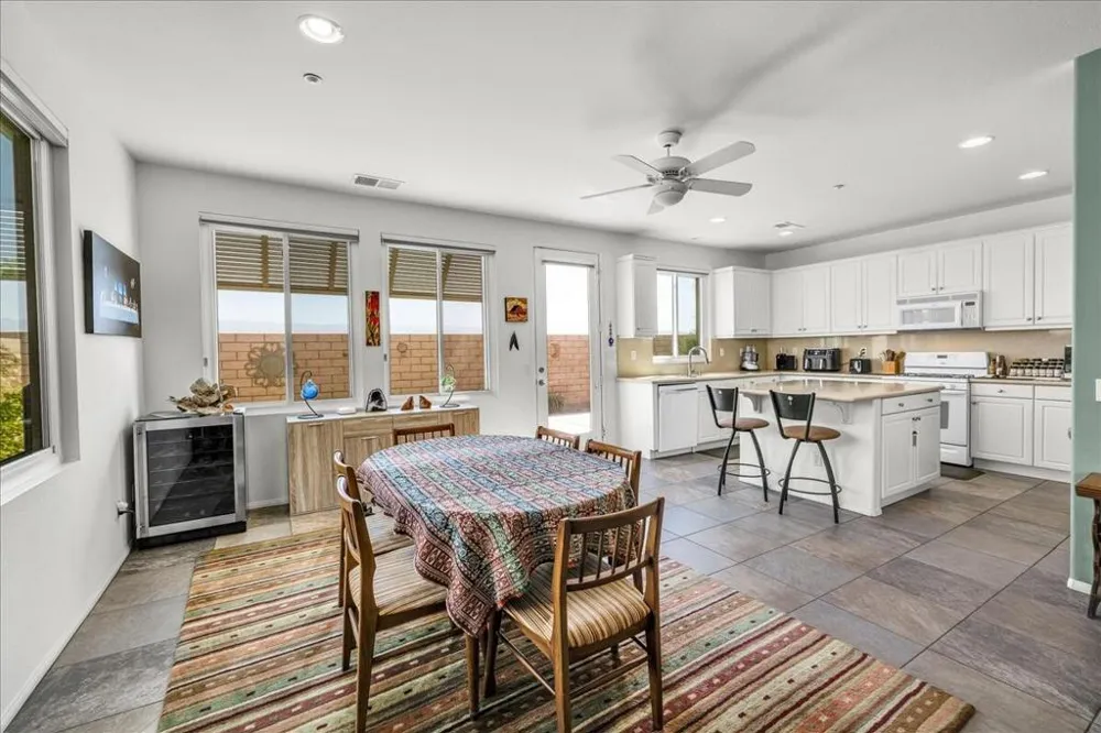 2346 Savanna Way Palm Springs, CA 92262