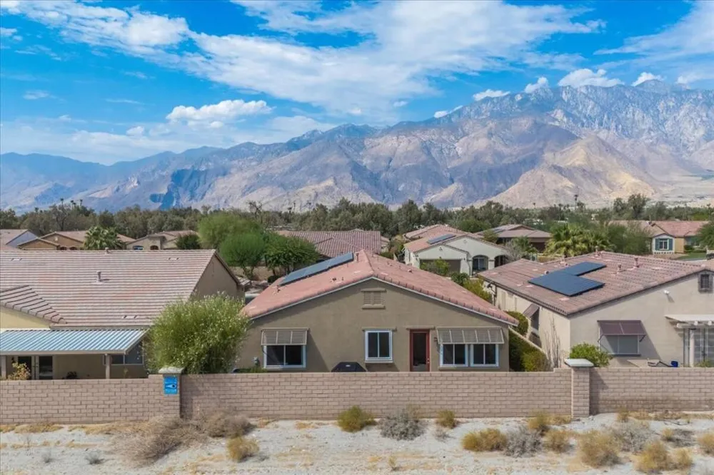 2346 Savanna Way Palm Springs, CA 92262