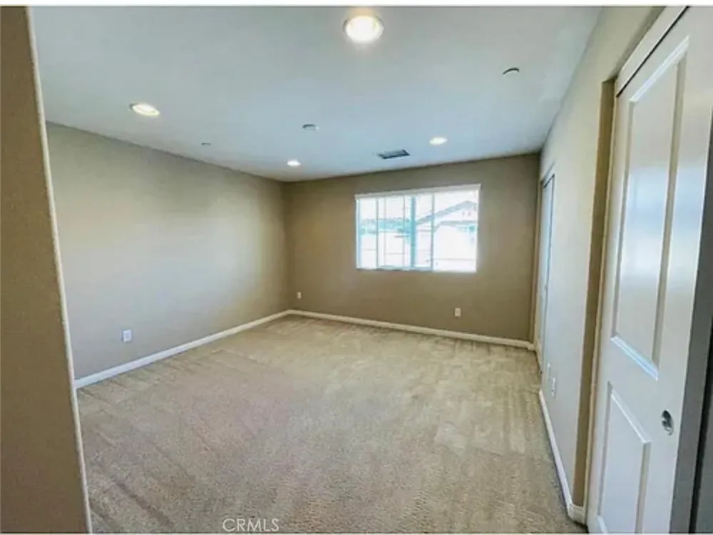 323 Edenfield Avenue Azusa, CA 91702