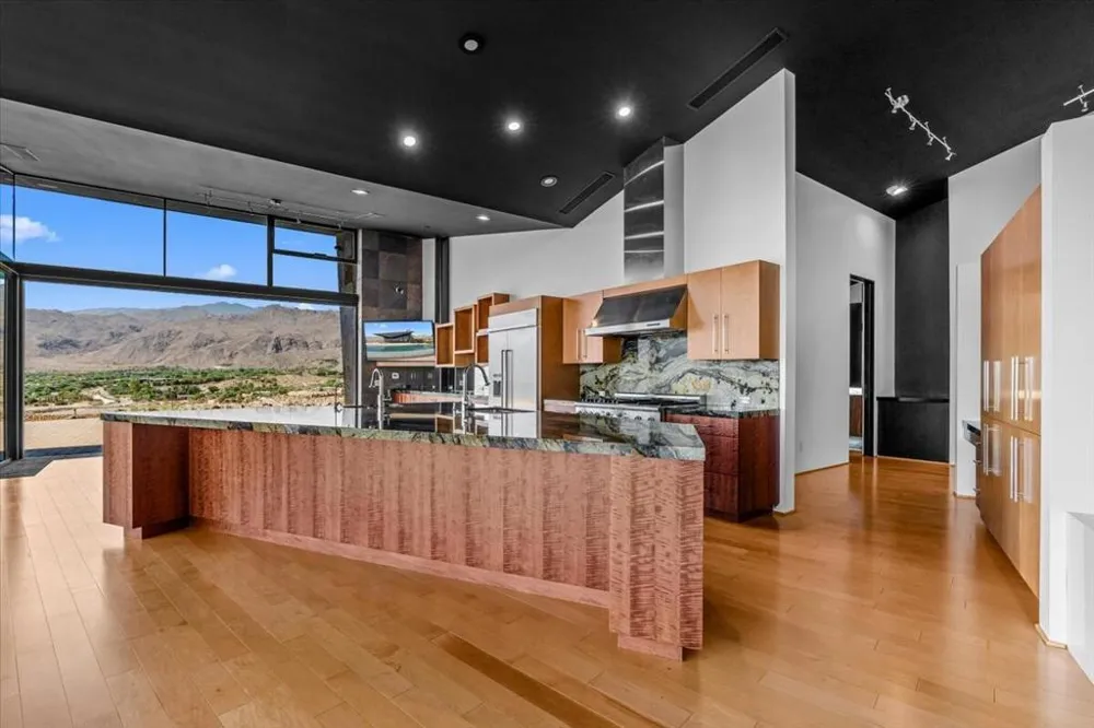 48710 Paisano Road Palm Desert, CA 92260