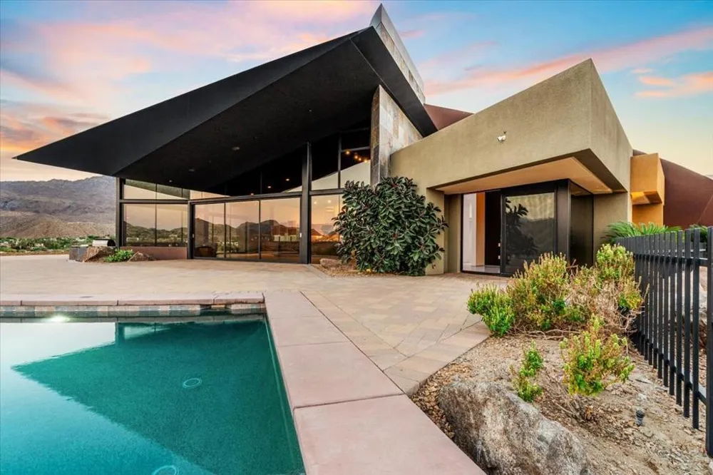48710 Paisano Road Palm Desert, CA 92260