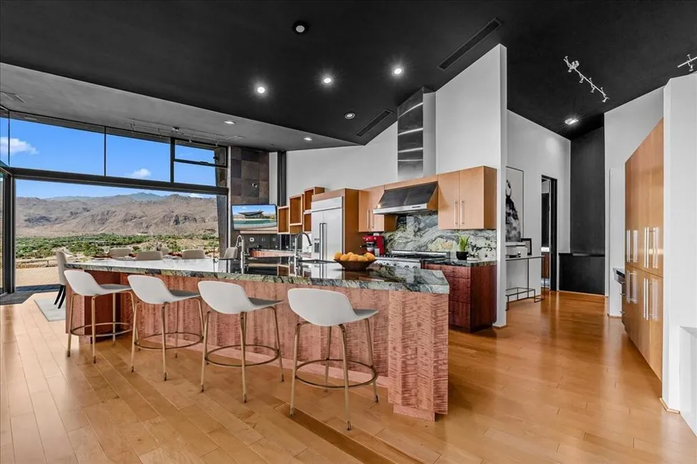 48710 Paisano Road Palm Desert, CA 92260