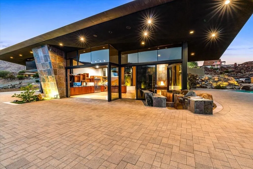 48710 Paisano Road Palm Desert, CA 92260