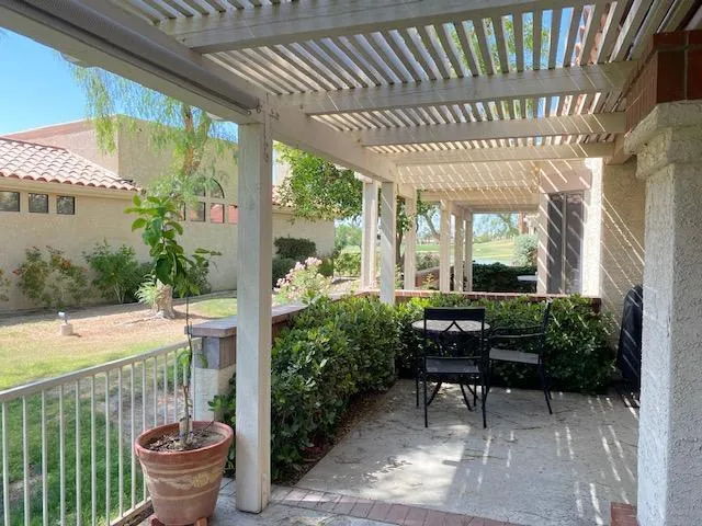 107 Avellino Circle Palm Desert, CA 92211