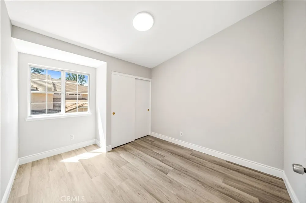 317 Somerset Court Azusa, CA 91702