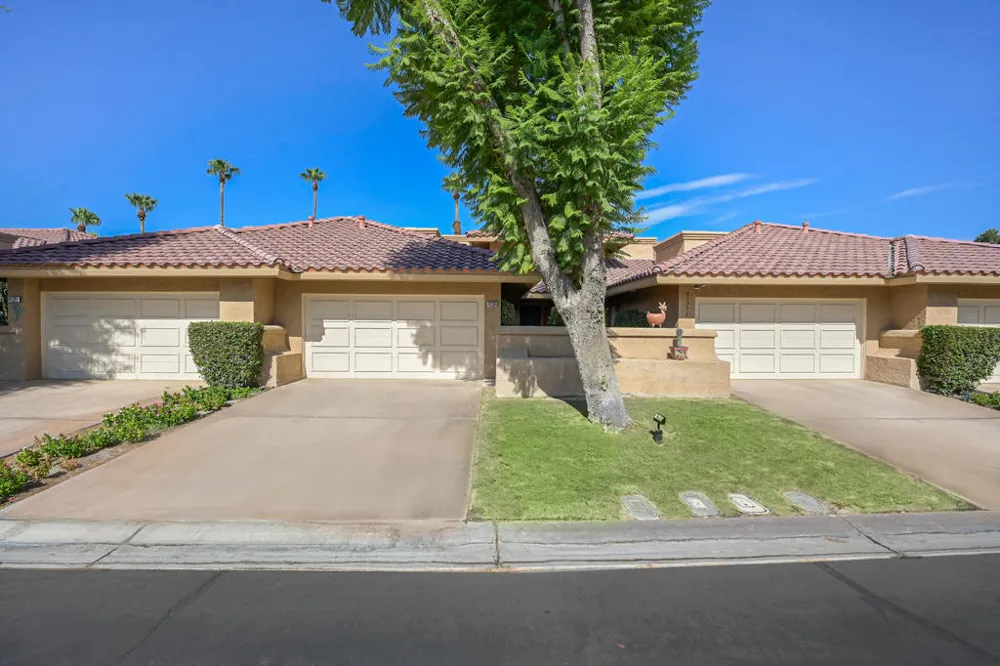 41385 Woodhaven Drive W Palm Desert, CA 92211