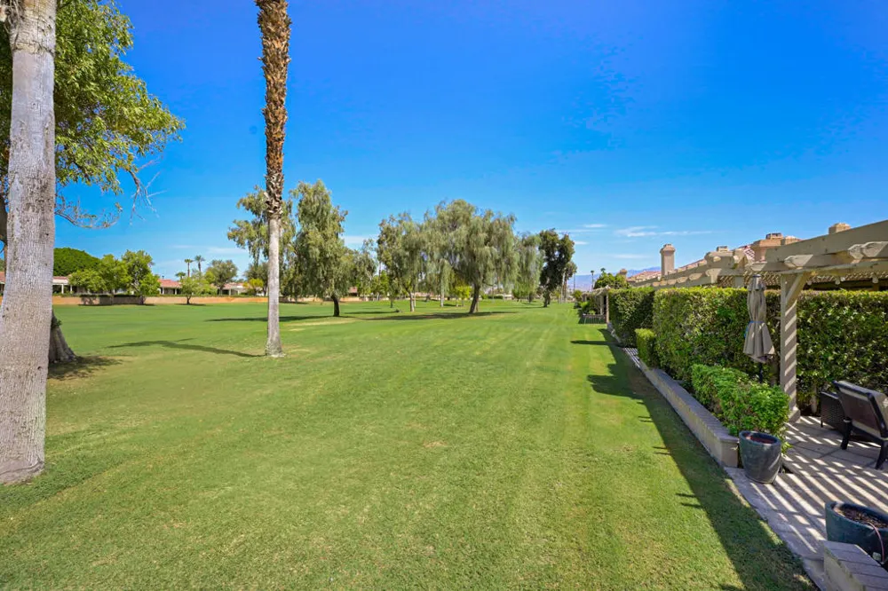 41385 Woodhaven Drive W Palm Desert, CA 92211