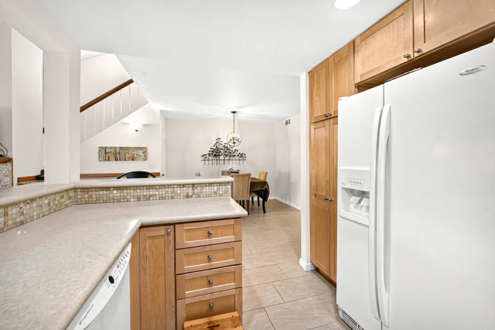 41385 Woodhaven Drive W Palm Desert, CA 92211