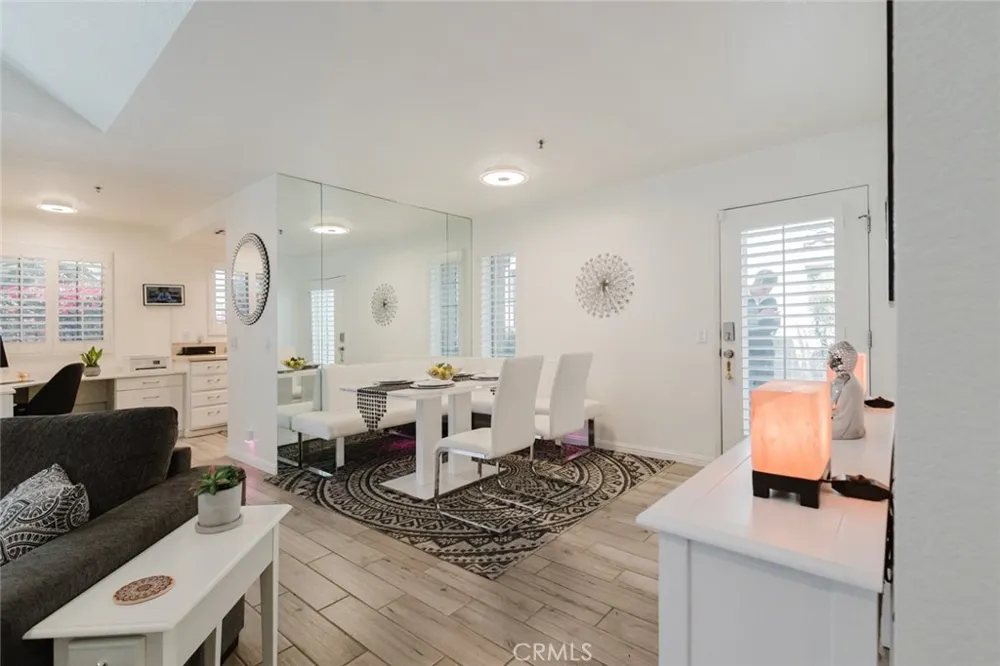 2700 Lawrence Crossley Road #37 Palm Springs, CA 92264