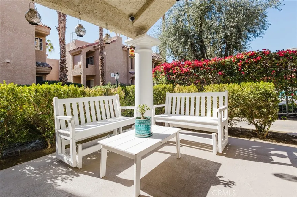 2700 Lawrence Crossley Road #37 Palm Springs, CA 92264