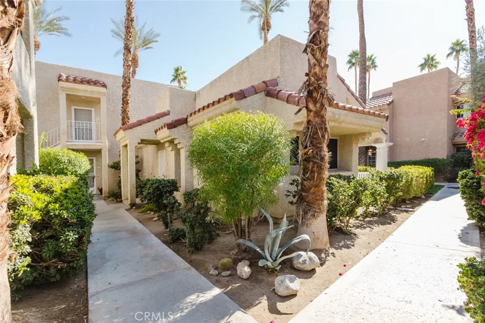 2700 Lawrence Crossley Road #37 Palm Springs, CA 92264