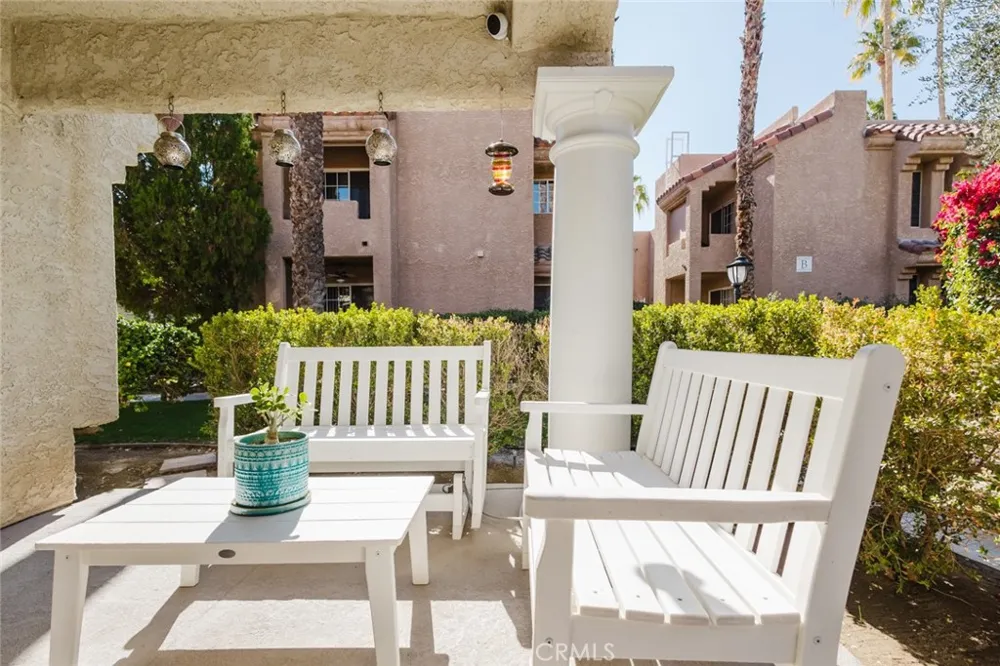 2700 Lawrence Crossley Road #37 Palm Springs, CA 92264
