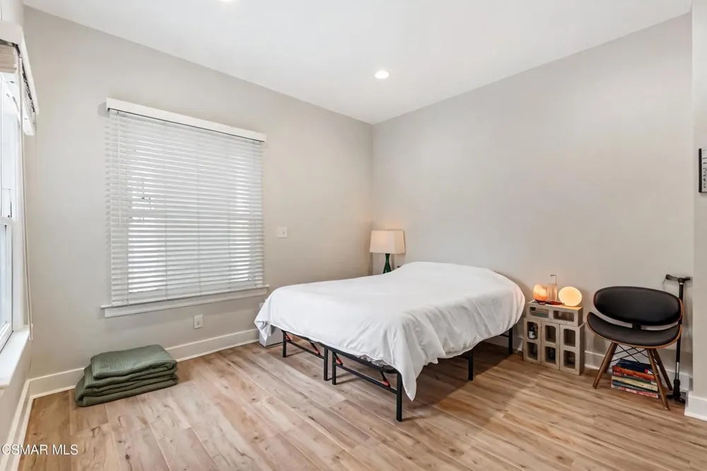 637 Raymond Avenue Pasadena, CA 91103