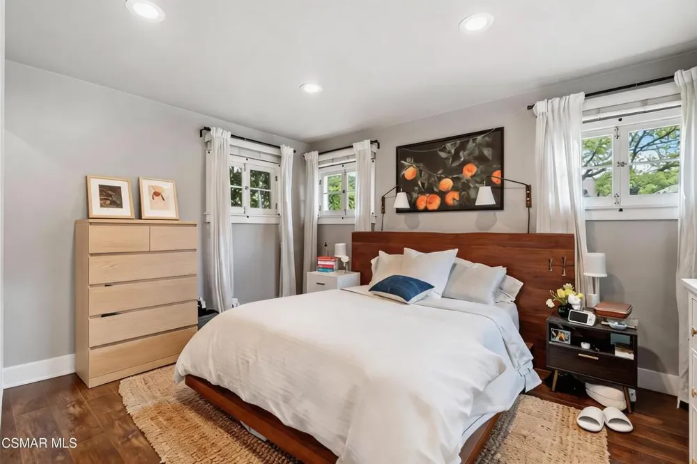 637 Raymond Avenue Pasadena, CA 91103
