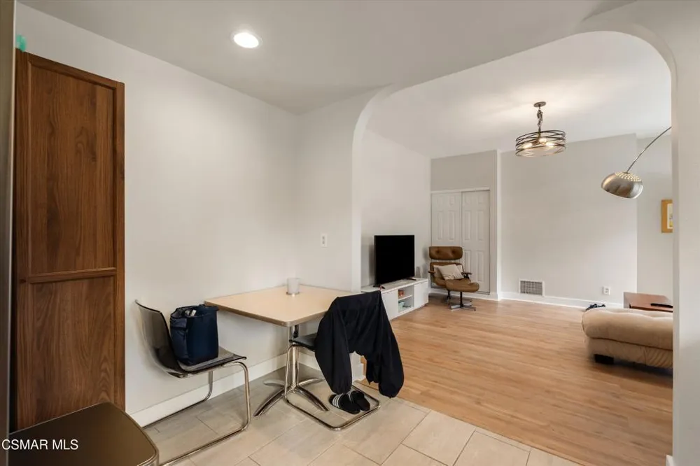 637 Raymond Avenue Pasadena, CA 91103