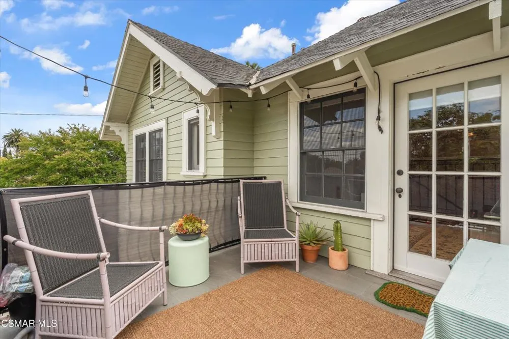 637 Raymond Avenue Pasadena, CA 91103