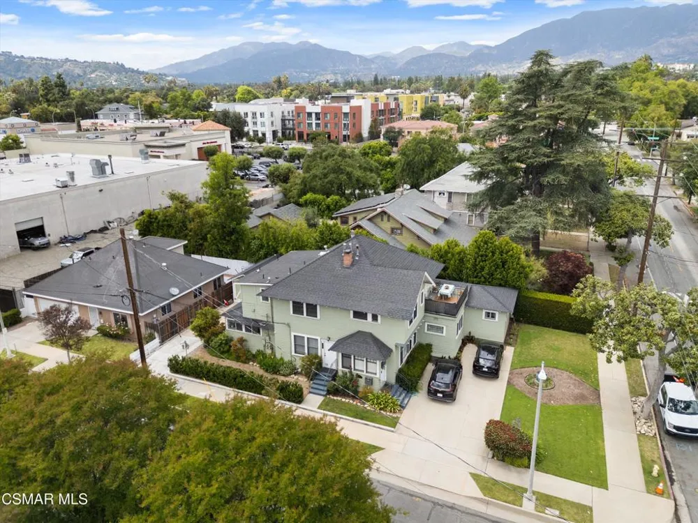 637 Raymond Avenue Pasadena, CA 91103