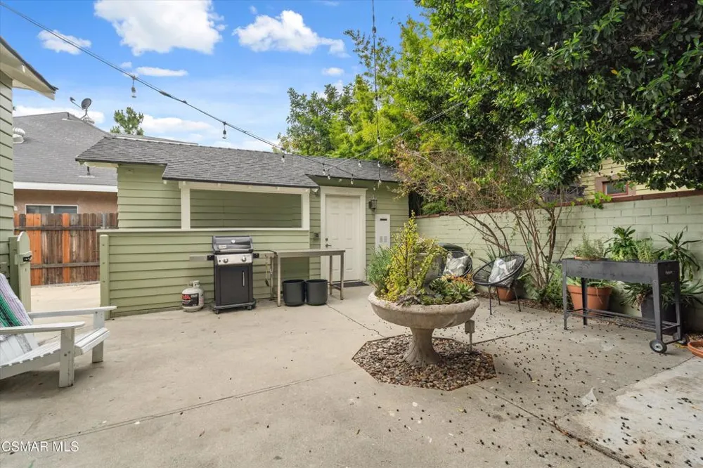637 Raymond Avenue Pasadena, CA 91103