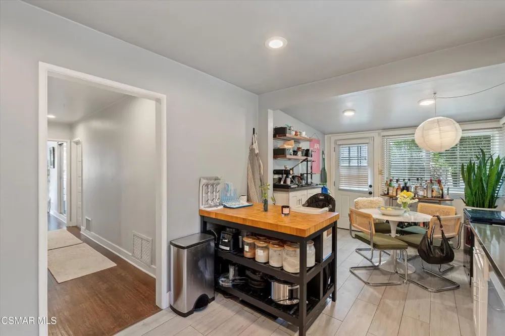 637 Raymond Avenue Pasadena, CA 91103