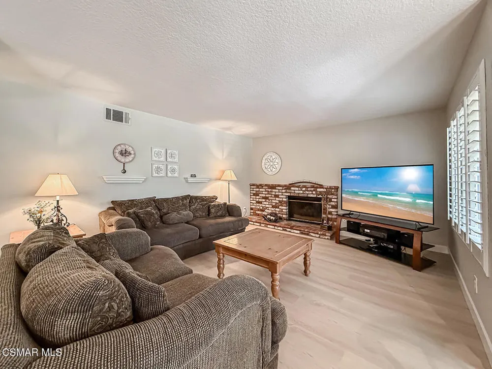 2990 Klamath Avenue Simi Valley, CA 93063