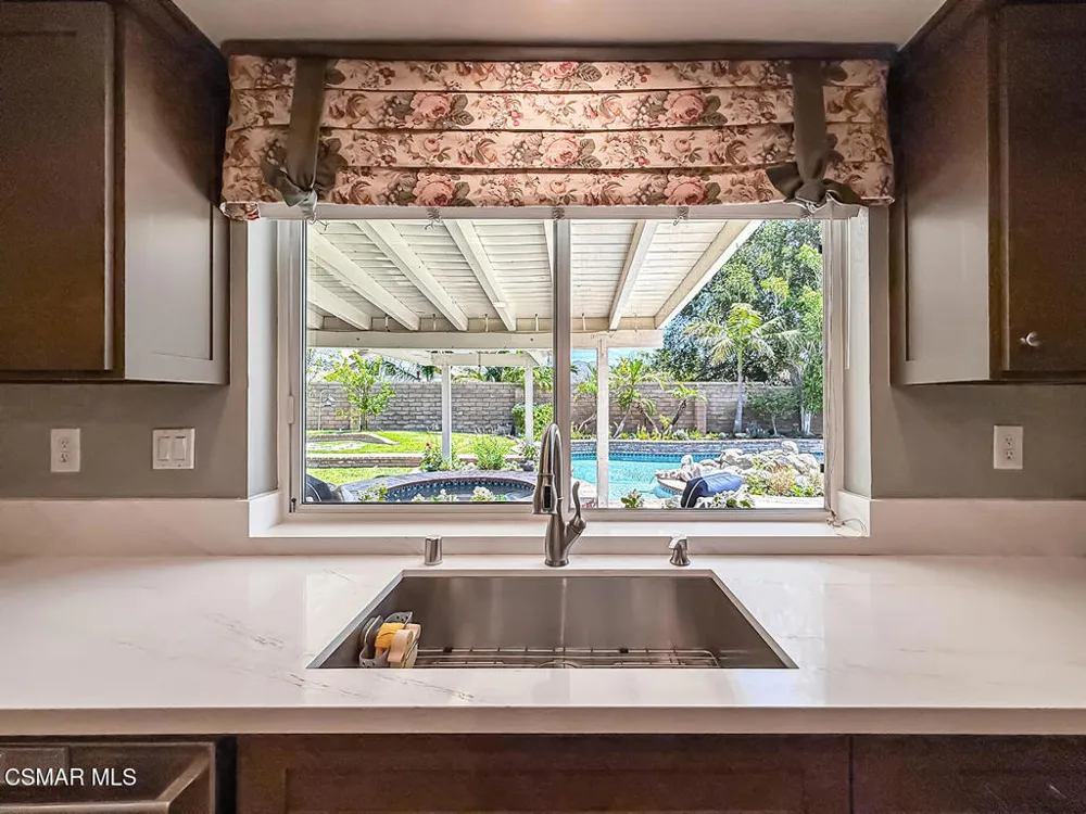 2990 Klamath Avenue Simi Valley, CA 93063