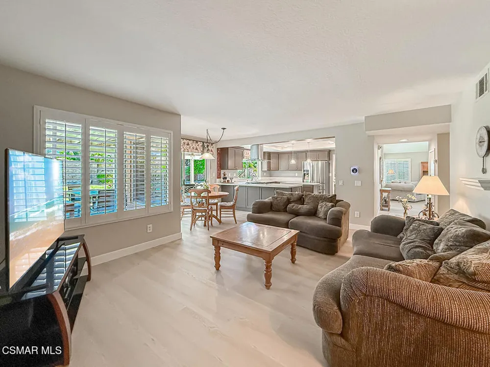 2990 Klamath Avenue Simi Valley, CA 93063