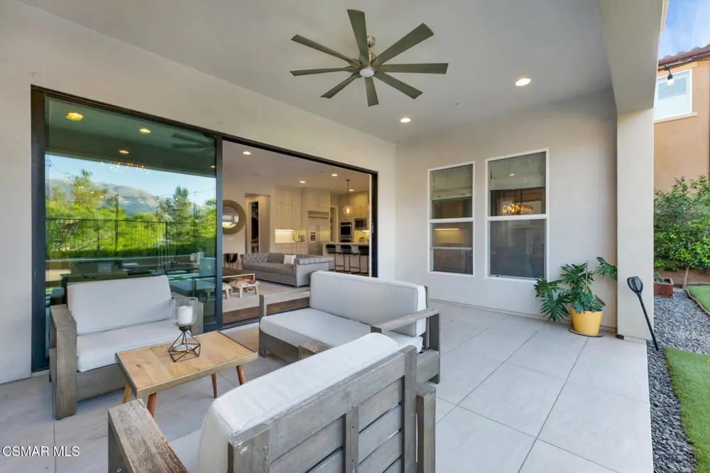 20511 Lantana Court Porter Ranch, CA 91326