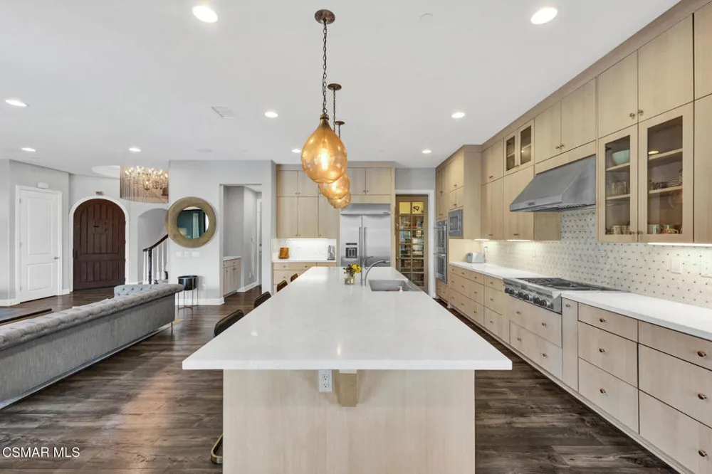20511 Lantana Court Porter Ranch, CA 91326