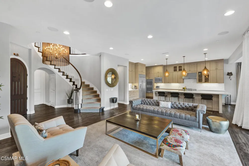 20511 Lantana Court Porter Ranch, CA 91326