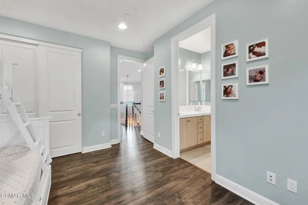 20511 Lantana Court Porter Ranch, CA 91326