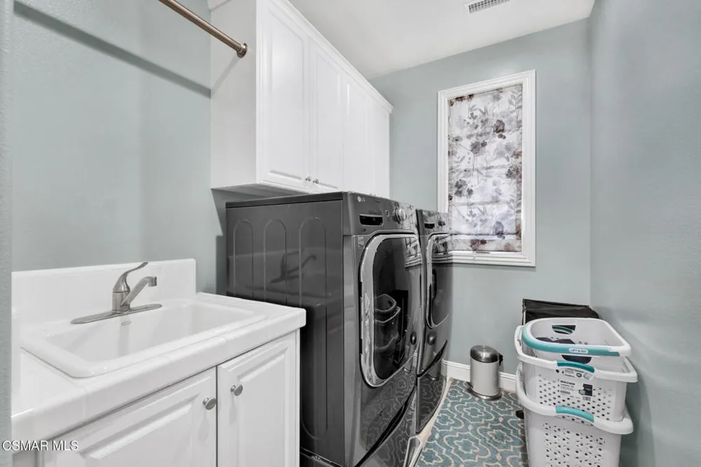 20511 Lantana Court Porter Ranch, CA 91326