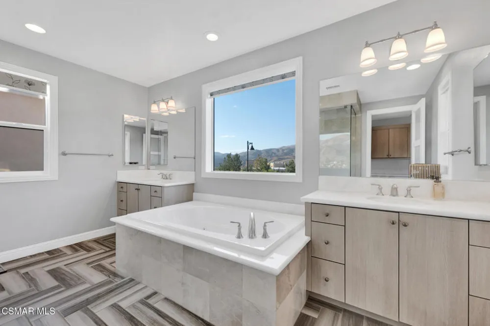 20511 Lantana Court Porter Ranch, CA 91326