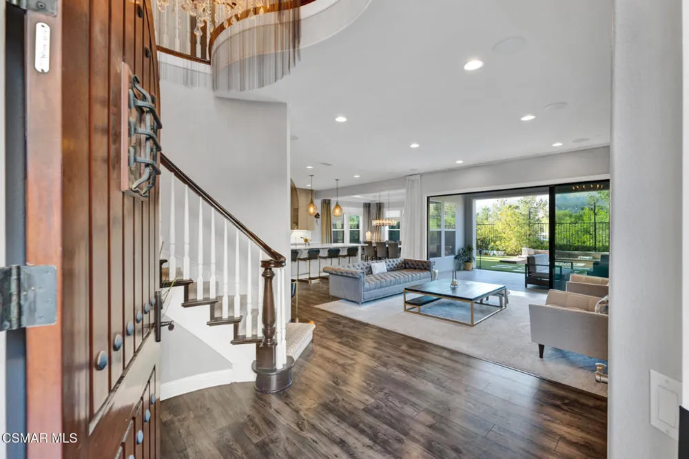 20511 Lantana Court Porter Ranch, CA 91326