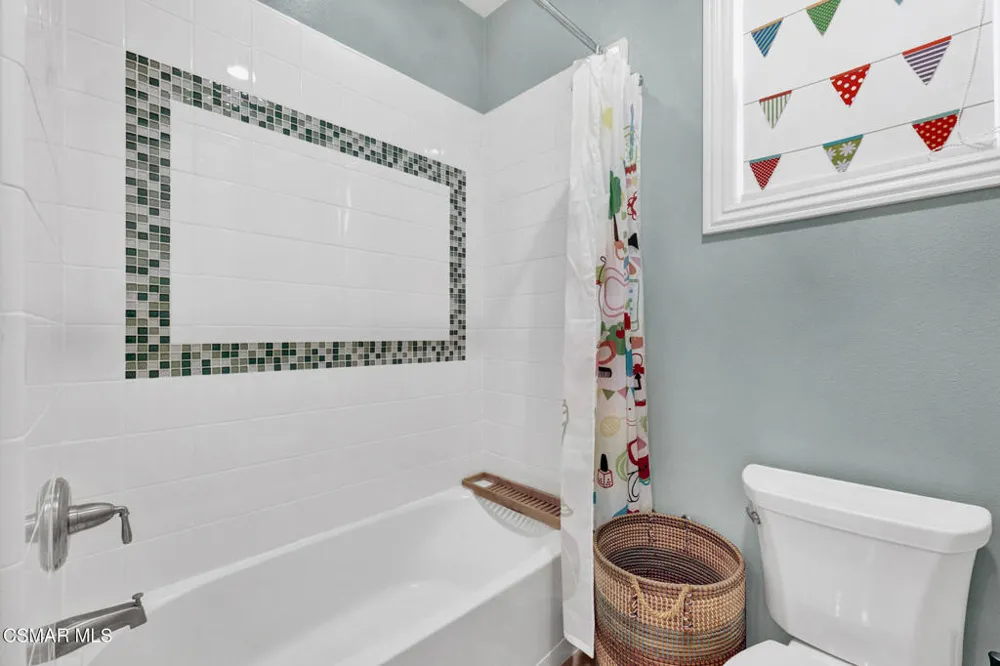 20511 Lantana Court Porter Ranch, CA 91326