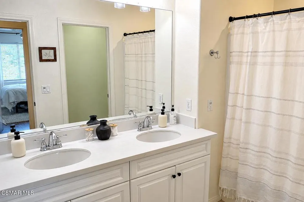 4707 Beachwood Court Moorpark, CA 93021