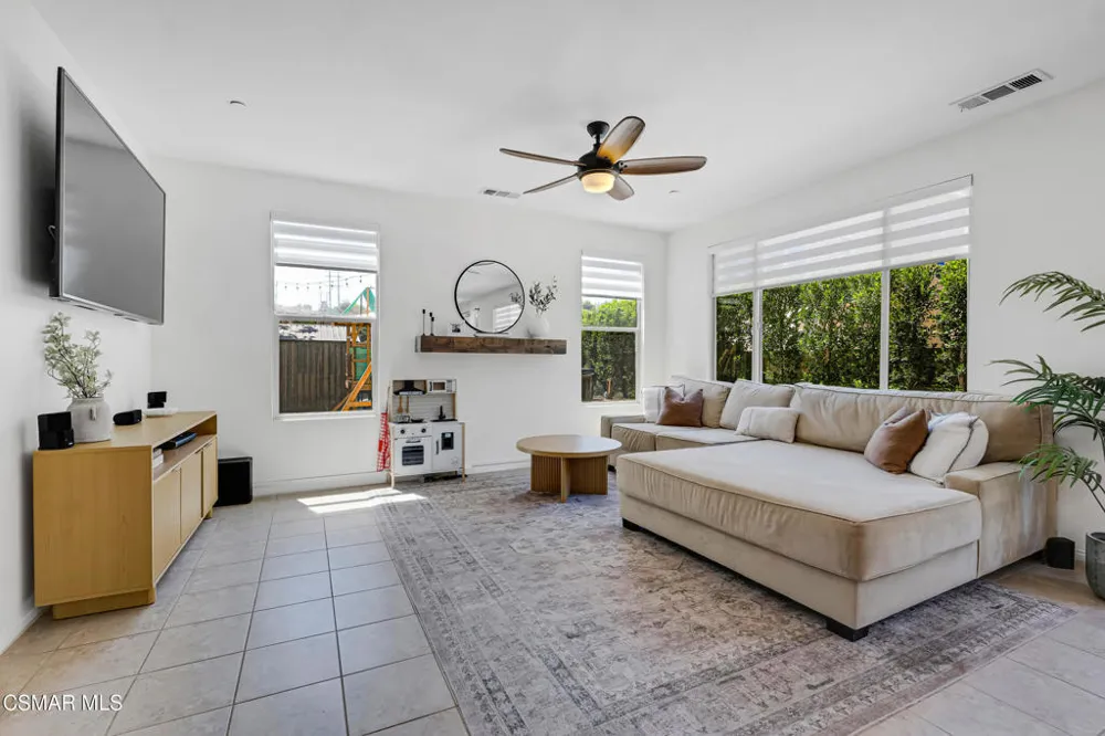 4707 Beachwood Court Moorpark, CA 93021