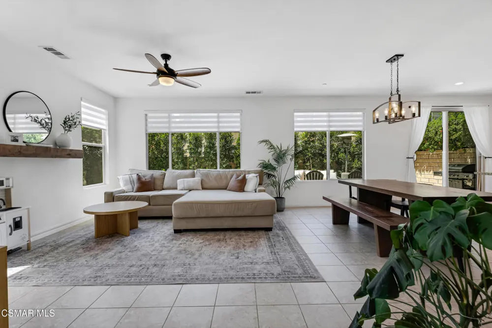 4707 Beachwood Court Moorpark, CA 93021